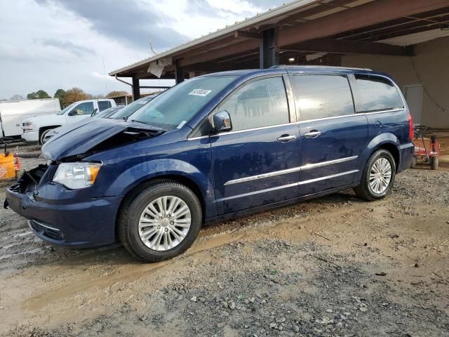 2015 Chrysler Town & Country Touring L