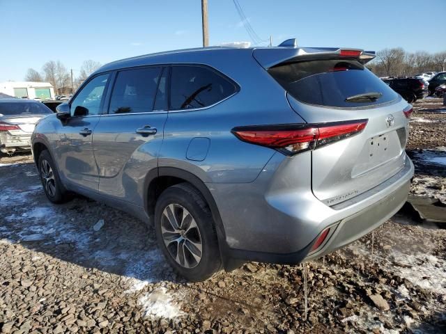 2022 Toyota Highlander XLE