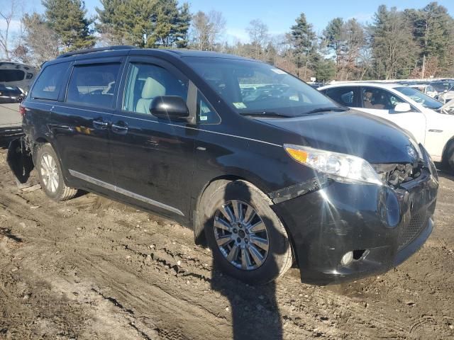 2017 Toyota Sienna XLE