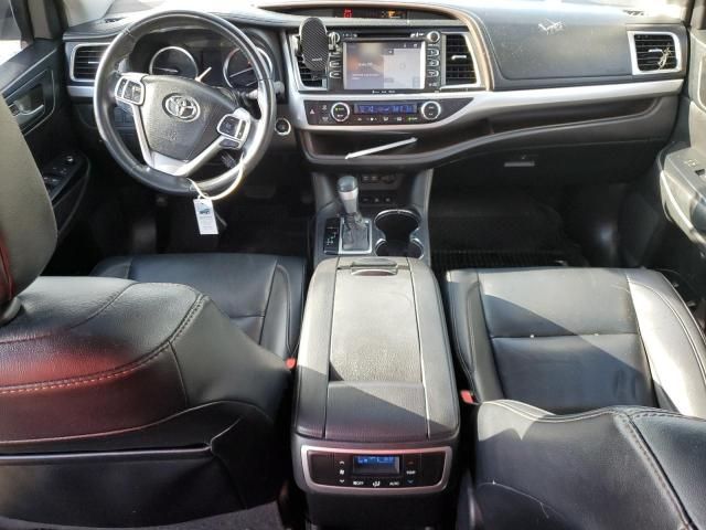 2019 Toyota Highlander SE