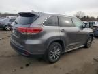 2017 Toyota Highlander SE