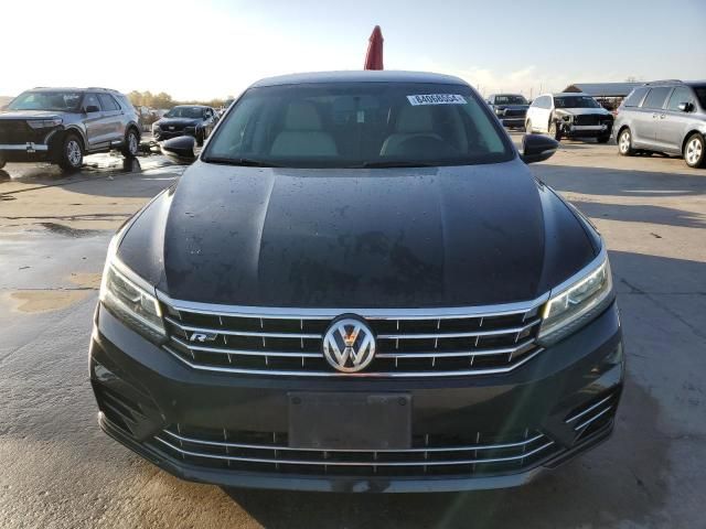 2017 Volkswagen Passat R-Line