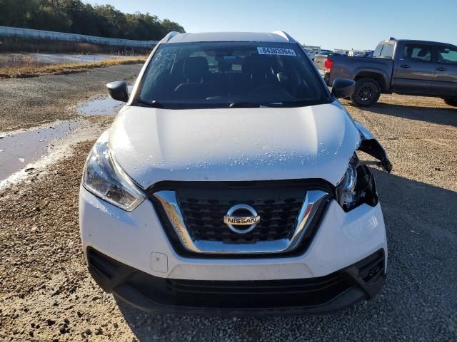 2018 Nissan Kicks S