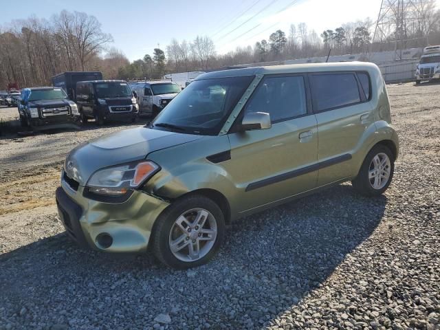 2010 KIA Soul +