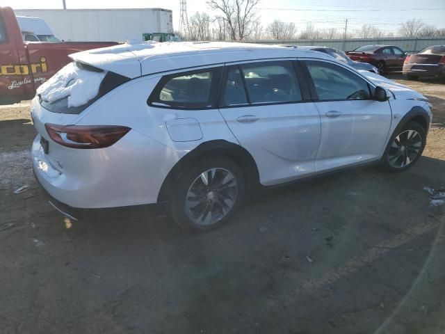 2019 Buick Regal Tourx Essence