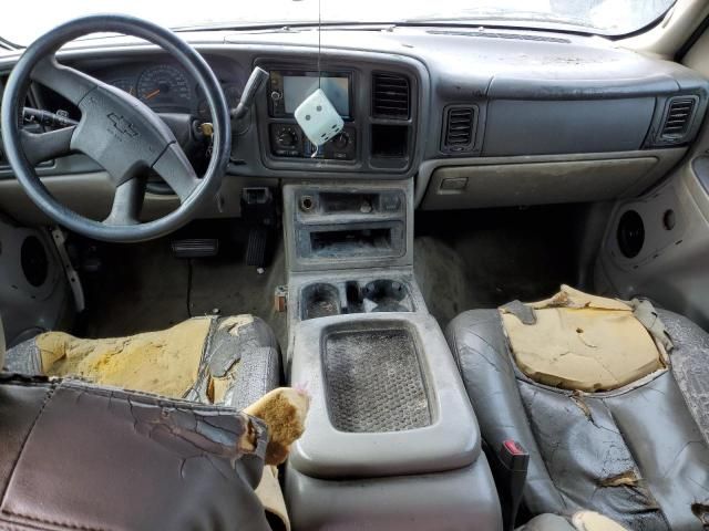 2004 Chevrolet Suburban C1500