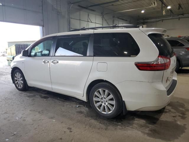 2017 Toyota Sienna XLE