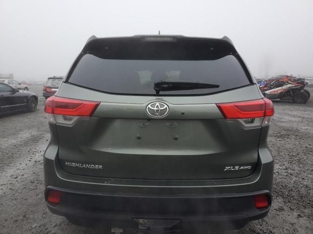 2017 Toyota Highlander SE