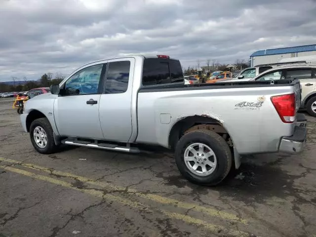 2004 Nissan Titan XE