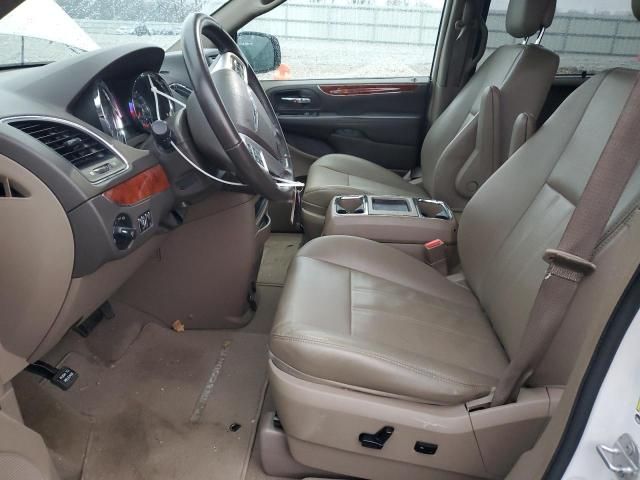 2015 Chrysler Town & Country Touring