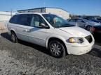 2005 Chrysler Town & Country Touring