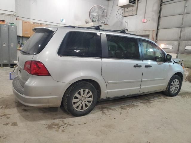 2009 Volkswagen Routan S