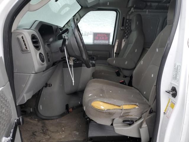 2014 Ford Econoline E350 Super Duty Van