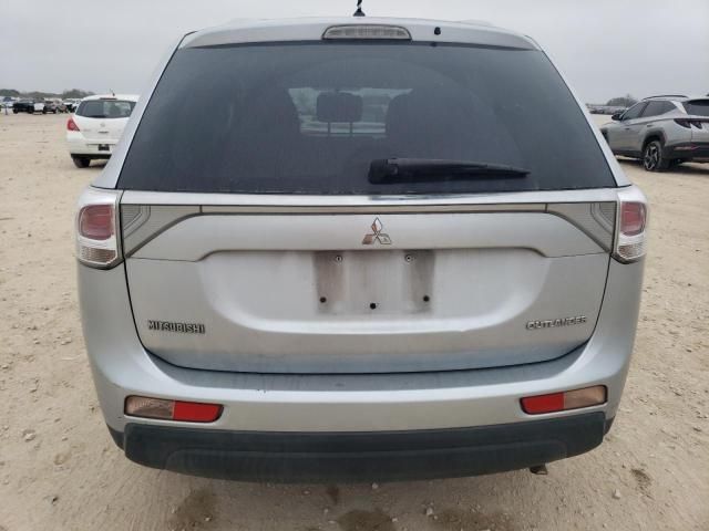 2014 Mitsubishi Outlander ES