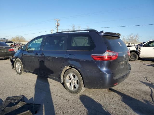 2020 Toyota Sienna LE