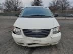 2005 Chrysler Town & Country