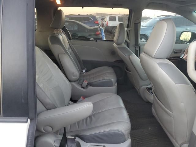 2011 Toyota Sienna XLE