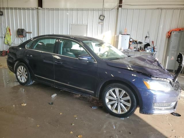 2012 Volkswagen Passat SEL