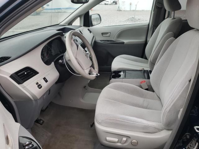 2012 Toyota Sienna LE