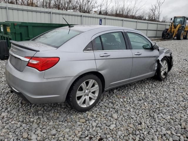 2013 Chrysler 200 Touring