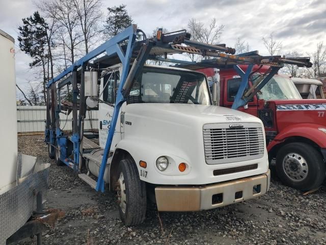 2000 Freightliner Medium Conventional FL112