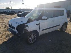 KIA Soul Vehiculos salvage en venta: 2013 KIA Soul +