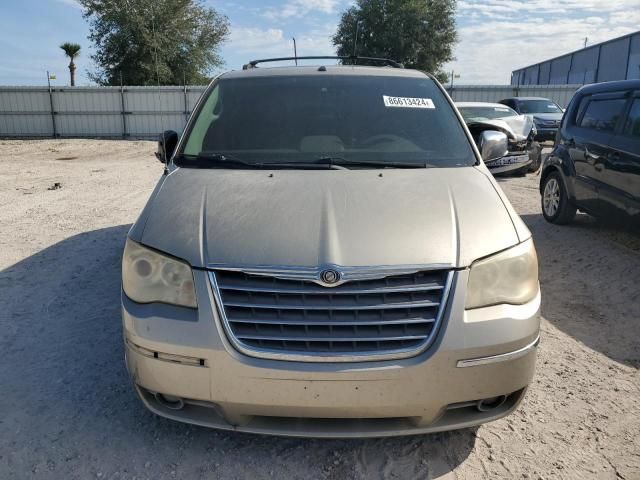 2008 Chrysler Town & Country Limited