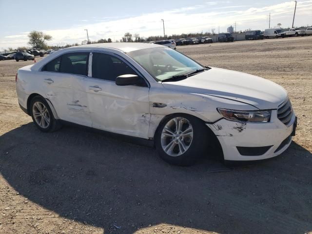 2016 Ford Taurus SE