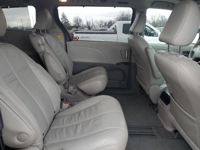 2011 Toyota Sienna XLE