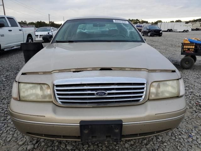 1999 Ford Crown Victoria