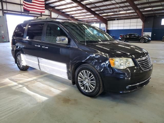 2014 Chrysler Town & Country Touring L