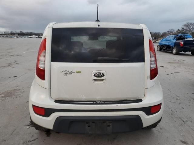 2013 KIA Soul +