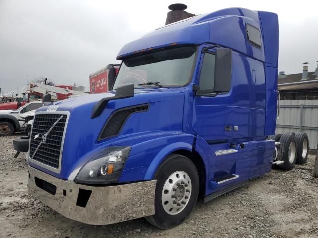 2013 Volvo VN VNL