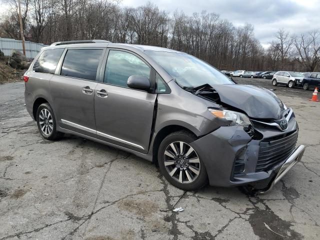 2020 Toyota Sienna LE