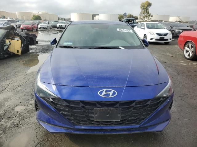 2022 Hyundai Elantra SEL