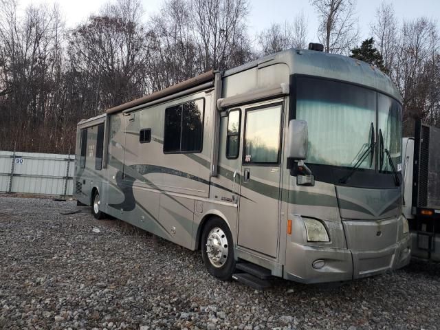 2004 Winnebago 2004 Freightliner Chassis X Line Motor Home