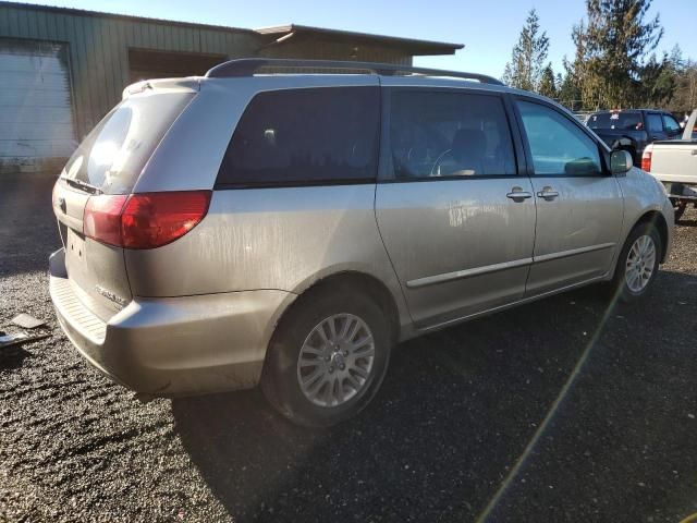 2007 Toyota Sienna XLE