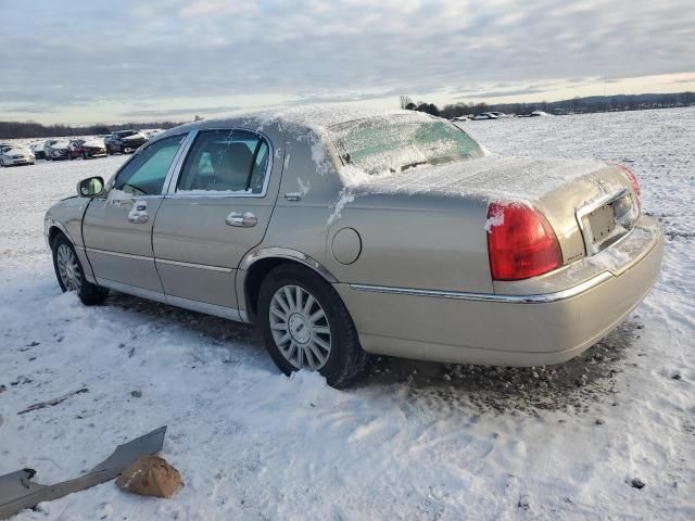 2011 Lincoln Town Car Signature Limited