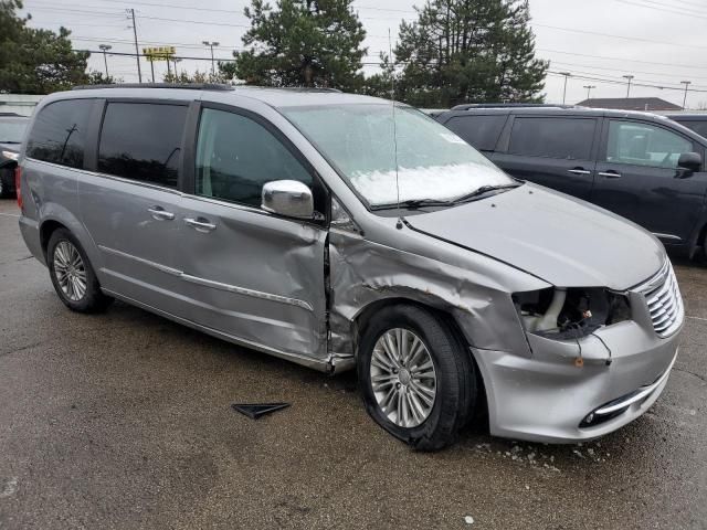 2016 Chrysler Town & Country Touring L