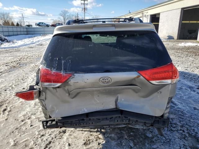 2014 Toyota Sienna XLE