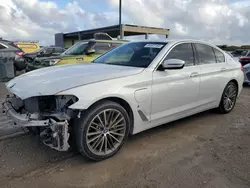 BMW Vehiculos salvage en venta: 2018 BMW 530E