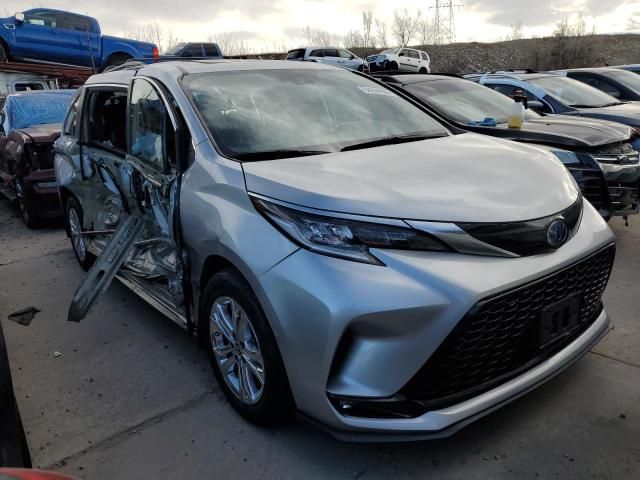 2022 Toyota Sienna XSE