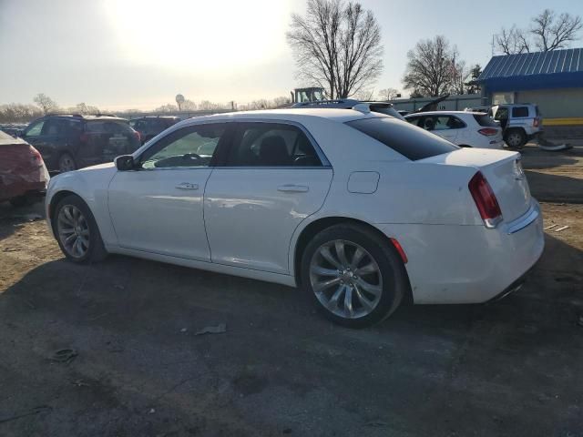 2019 Chrysler 300 Touring