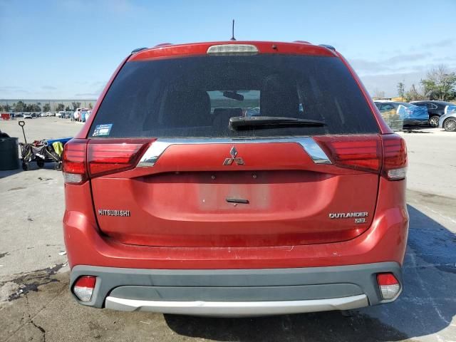 2016 Mitsubishi Outlander SE