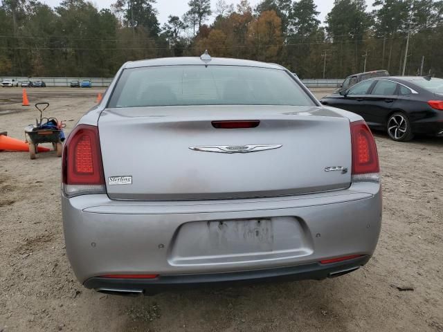 2018 Chrysler 300 S