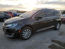 Chrysler Vehiculos salvage en venta: 2019 Chrysler Pacifica Touring L