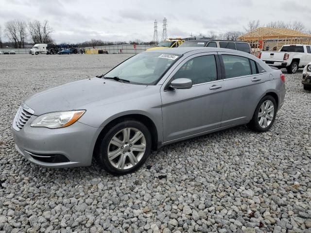 2013 Chrysler 200 Touring