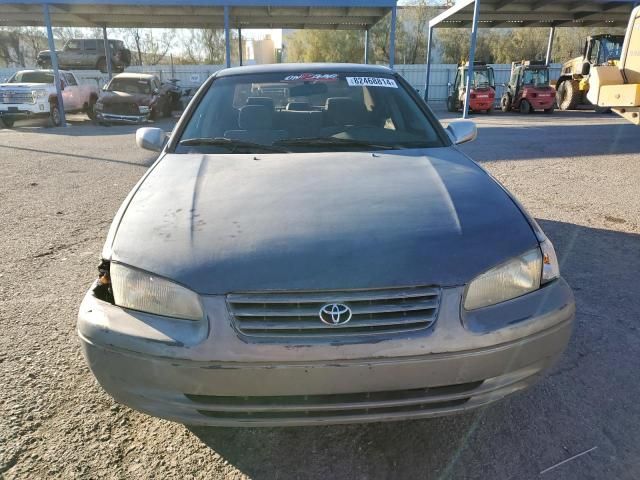 1999 Toyota Camry LE