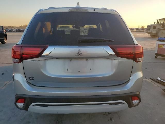 2020 Mitsubishi Outlander SE