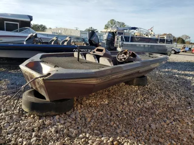 1996 Champion Boat